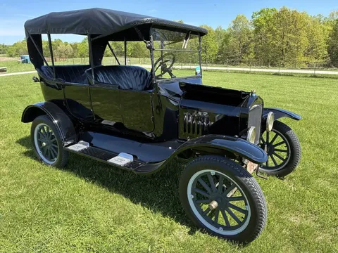 1921 Ford Model T Touring Car