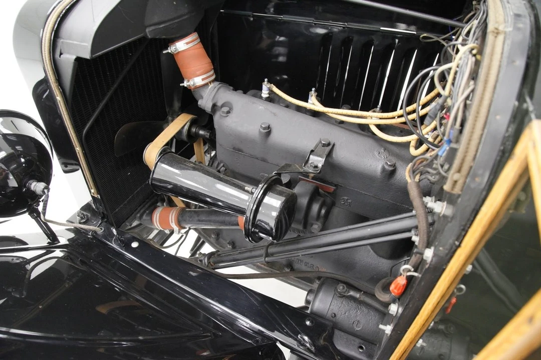 1921 Ford Model T Pickup & Model TT - Image 9 of 12