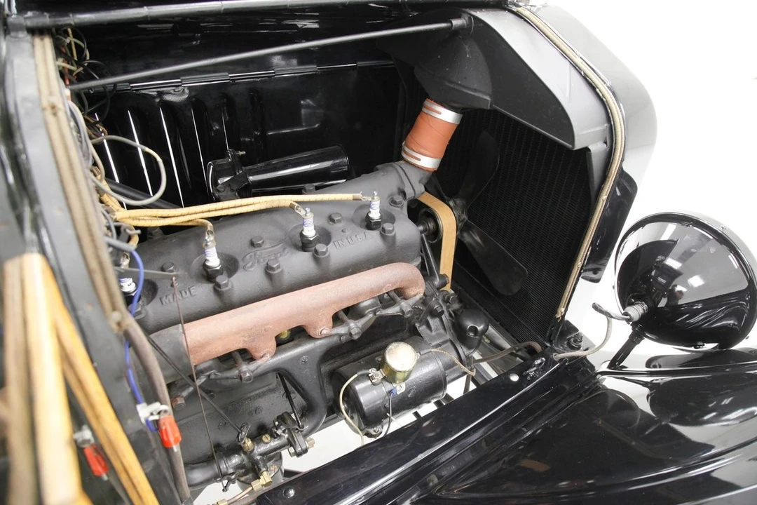 1921 Ford Model T Pickup & Model TT - Image 10 of 12