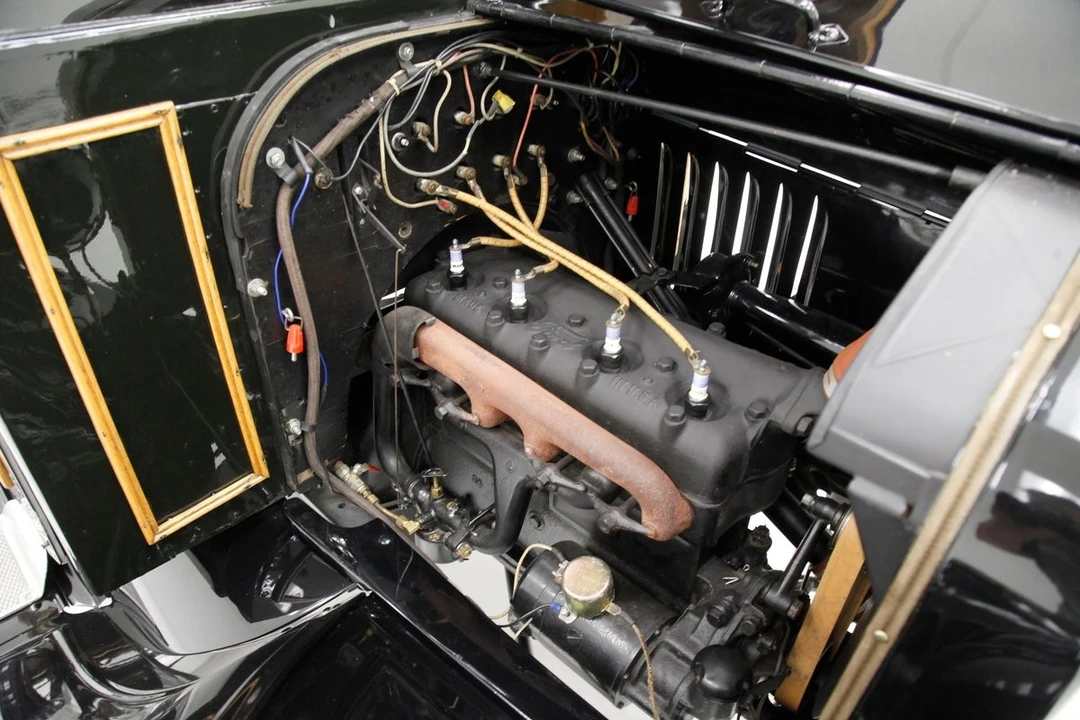 1921 Ford Model T Pickup & Model TT - Image 11 of 12
