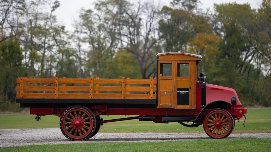 1921 International Harvester Pickup - Image 2 of 23