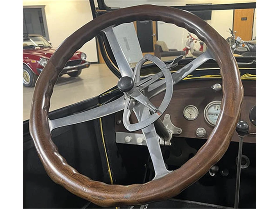 1921 Oldsmobile - Image 16 of 19