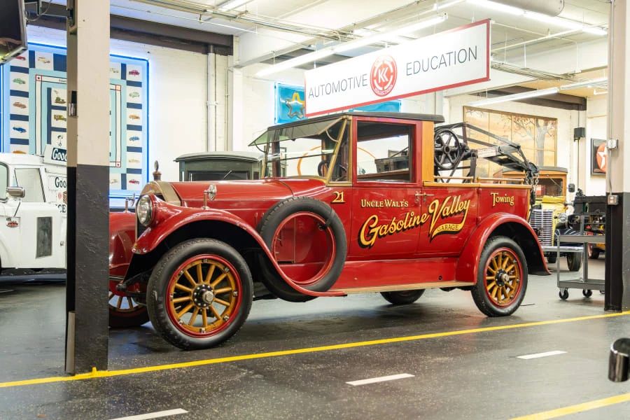 1921 Pierce-Arrow - Image 8 of 24