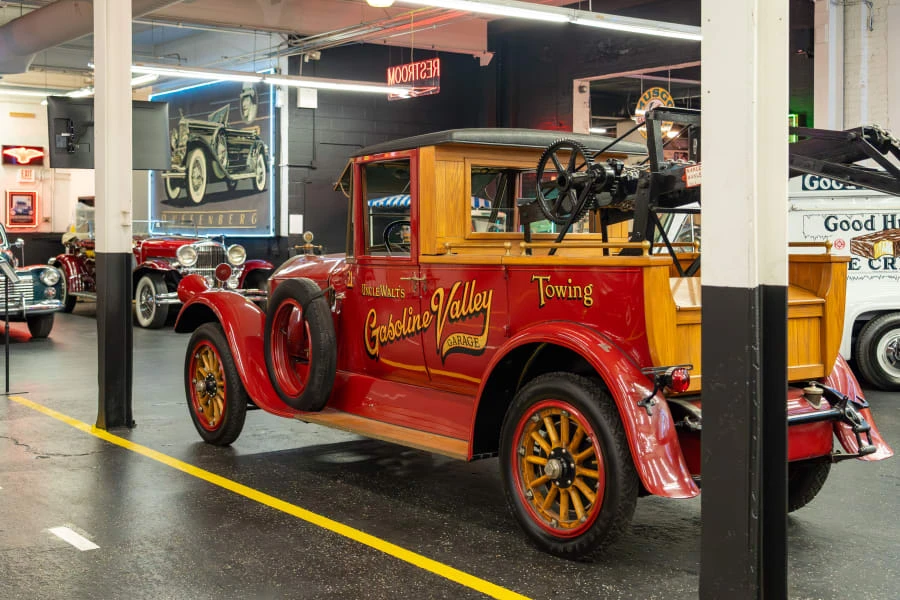 1921 Pierce-Arrow - Image 2 of 24