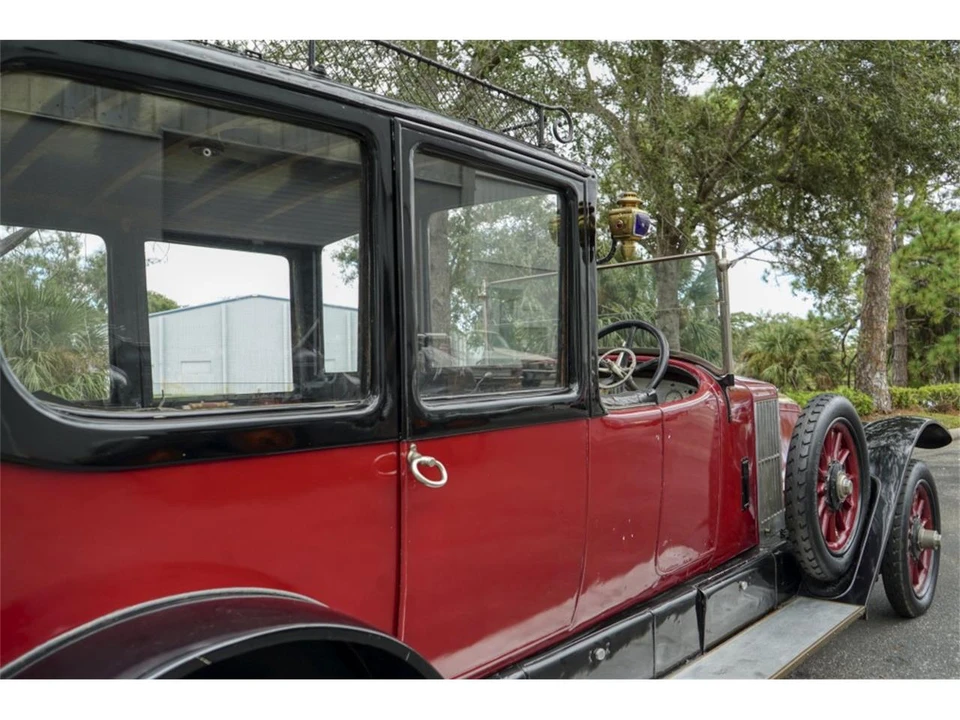 1921 Renault - Image 22 of 31
