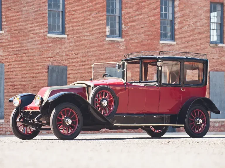 1921 Renault - Image 2 of 25