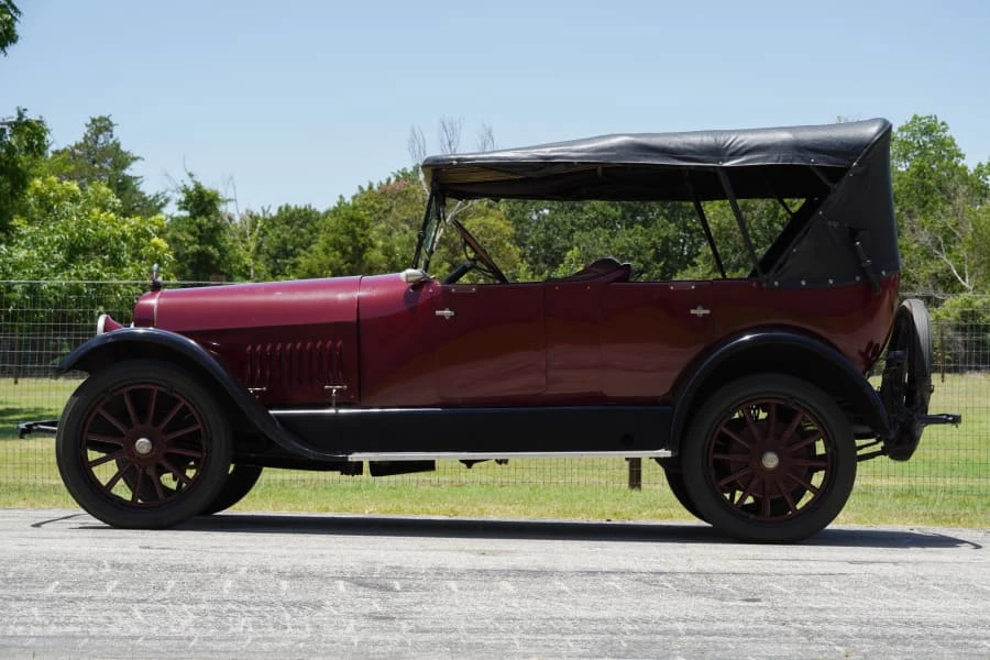 1921 Studebaker - Image 2 of 31