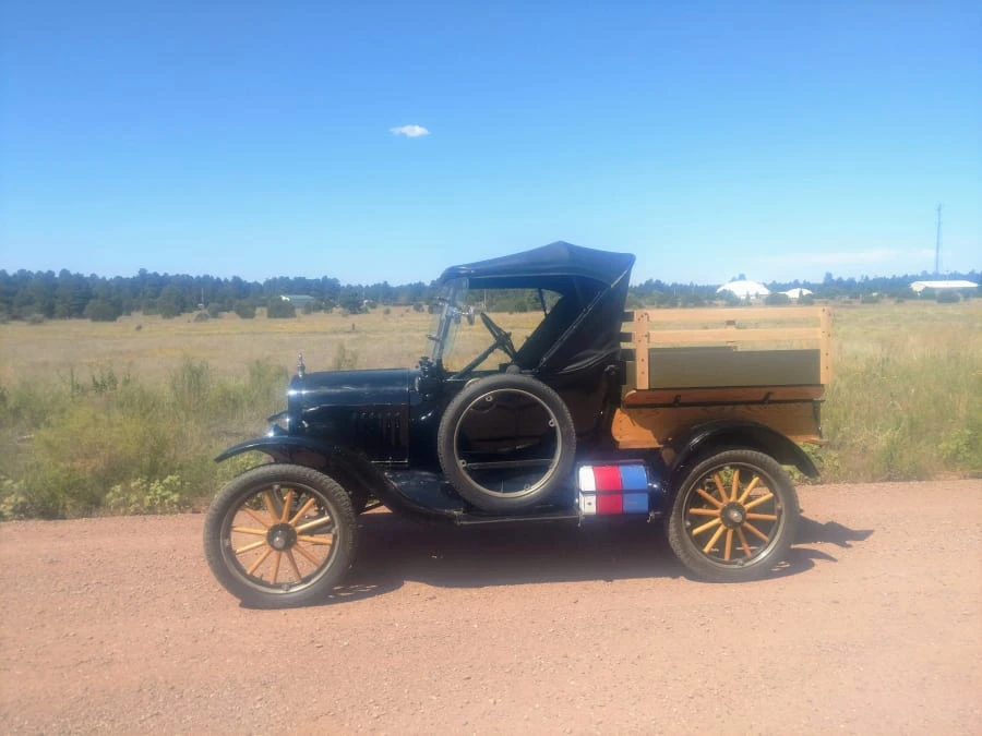 1922 Ford Model T Pickup & Model TT - Image 2 of 6