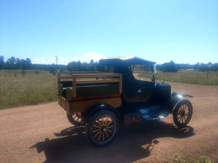 1922 Ford Model T Pickup & Model TT - Image 3 of 6