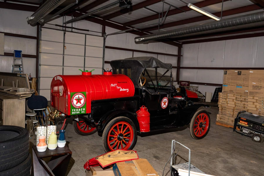 1922 Ford Model T Pickup & Model TT - Image 3 of 28