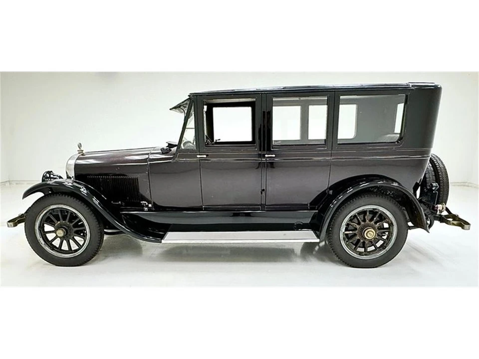 1922 Lincoln - Image 2 of 31