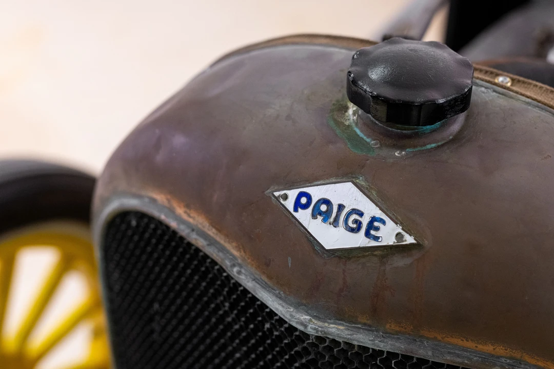 1922 Paige - Image 2 of 14