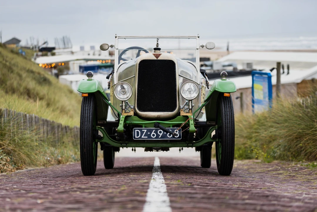 1923 Alvis - Image 4 of 31