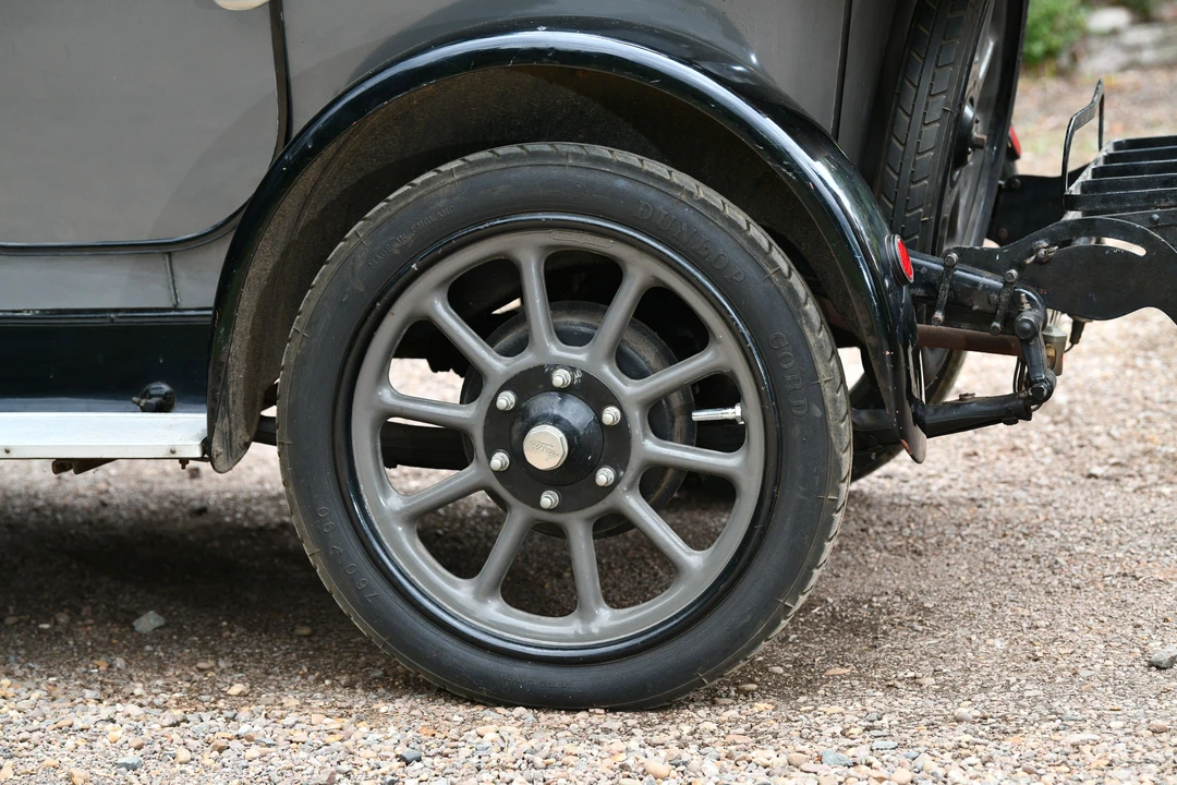 1923 Austin - Image 4 of 31