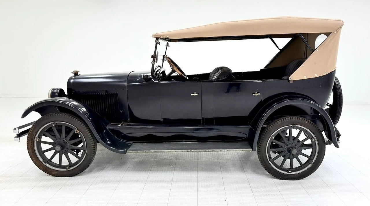 1923 Buick - Image 2 of 31