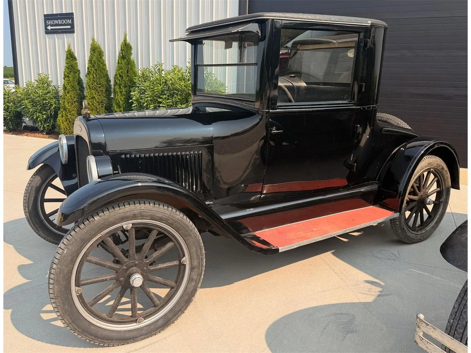 1923 Chevrolet - Image 2 of 22