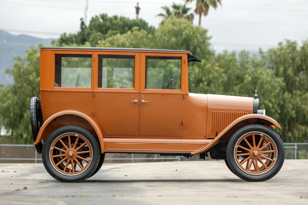 1923 Chevrolet - Image 5 of 31
