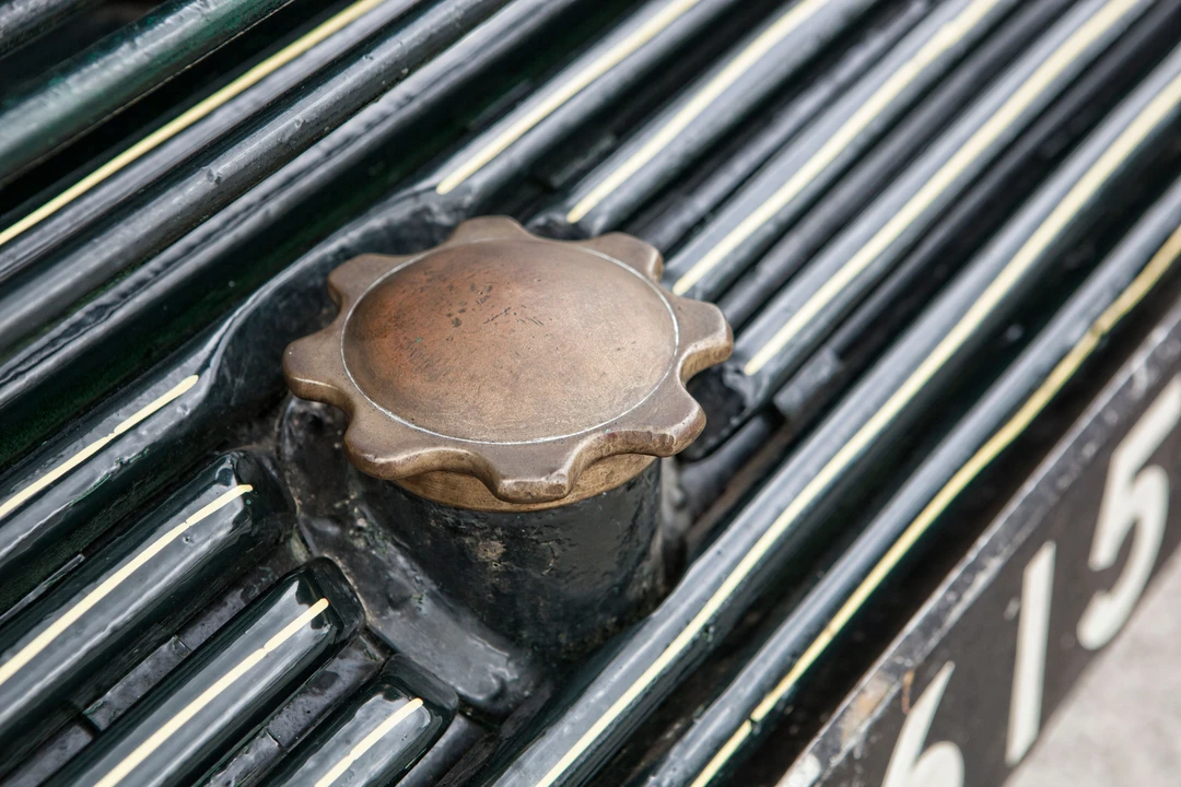 1923 Daimler - Image 17 of 31