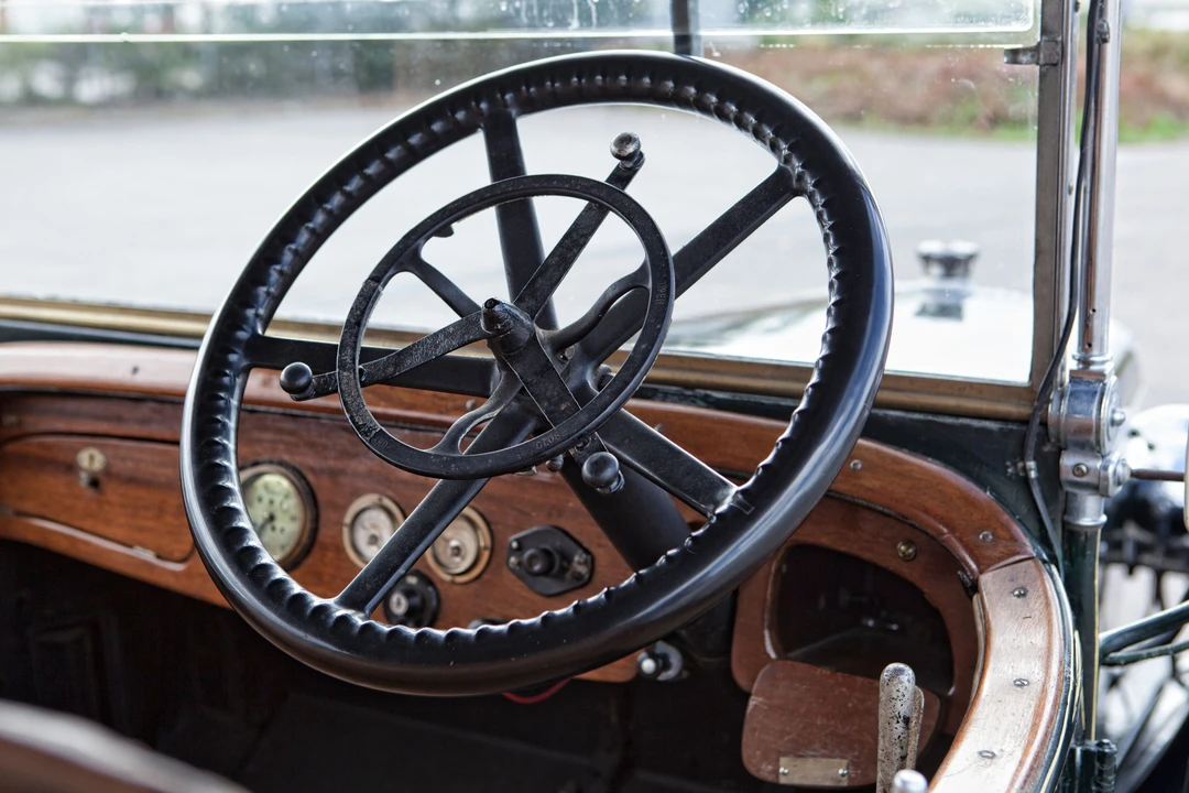 1923 Daimler - Image 4 of 31