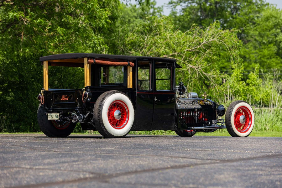 1923 Ford Model T Pickup & Model TT - Image 3 of 31