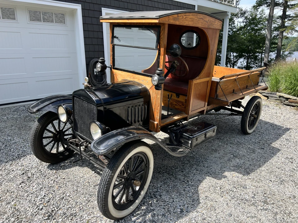 1923 Ford Model T Pickup & Model TT - Image 2 of 31