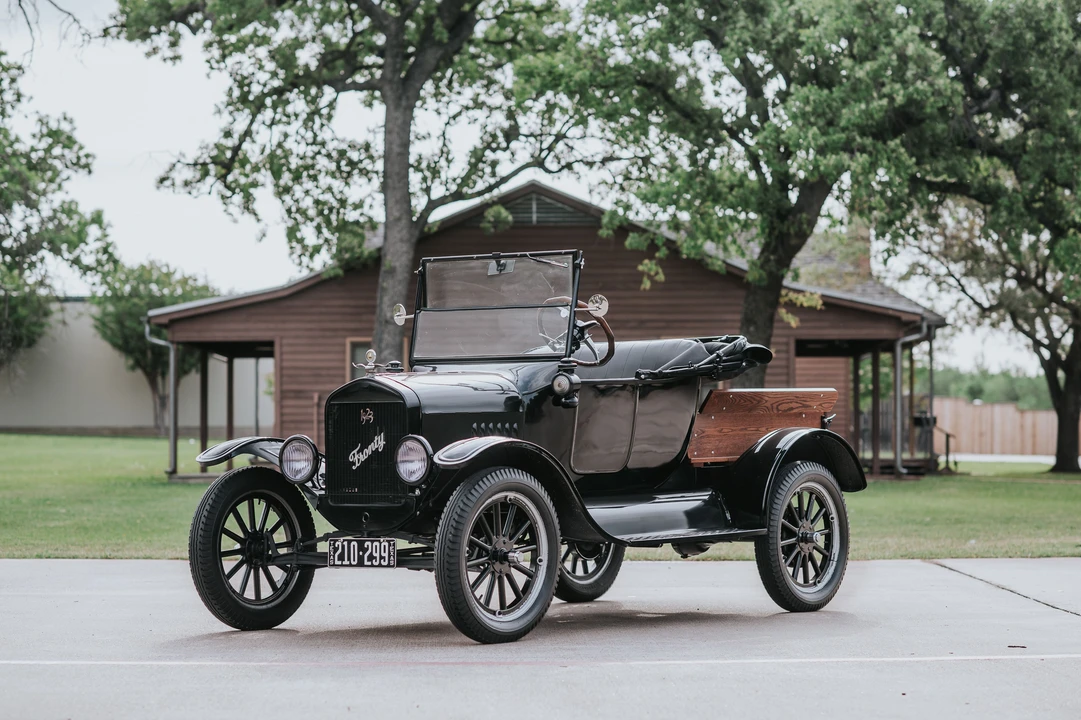 1923 Ford Model T Pickup & Model TT - Image 9 of 17
