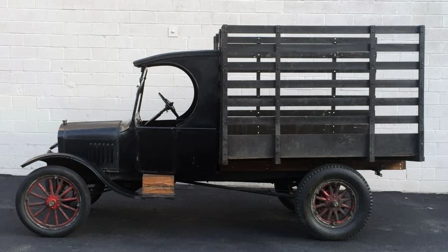 1923 Ford Model T Pickup & Model TT - Image 2 of 11
