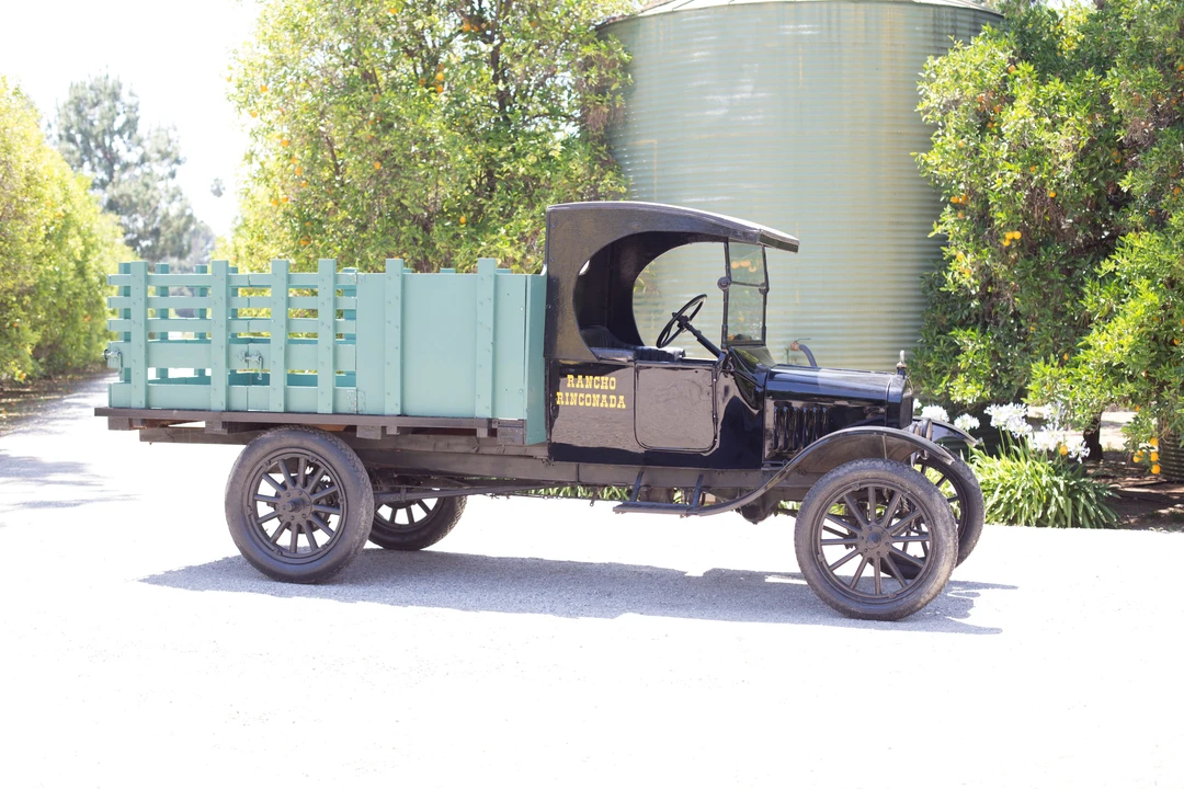 1923 Ford Model T Pickup & Model TT - Image 9 of 10