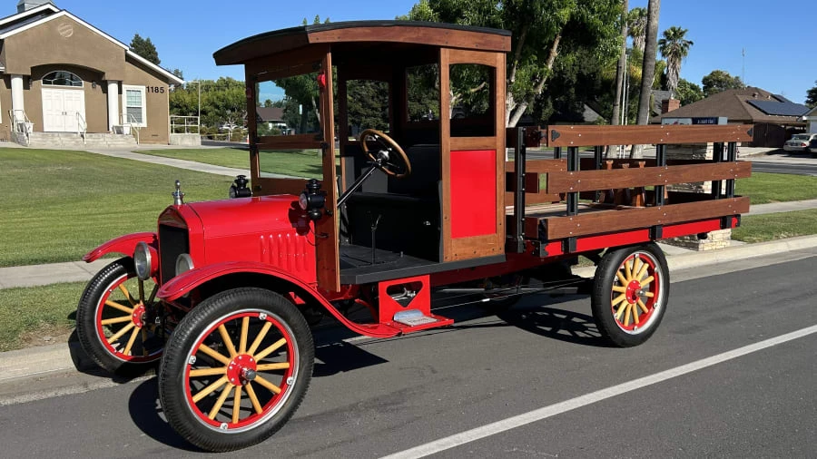 1923 Ford Model T Pickup & Model TT - Image 4 of 28