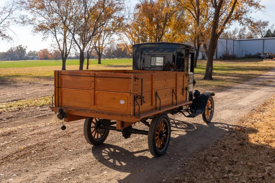 1923 Ford Model T Pickup & Model TT - Image 3 of 15