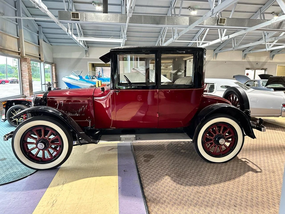 1923 Hupmobile - Image 4 of 31