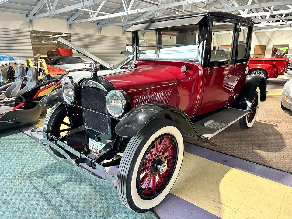 1923 Hupmobile - Image 3 of 31