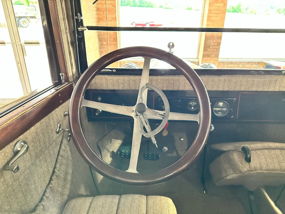 1923 Hupmobile - Image 15 of 31