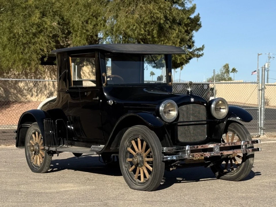 1923 Hupmobile - Image 2 of 31
