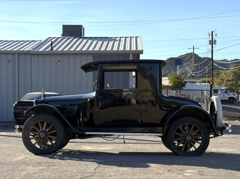 1923 Hupmobile - Image 9 of 31