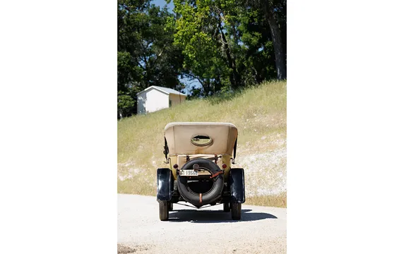 1923 Locomobile - Image 4 of 18