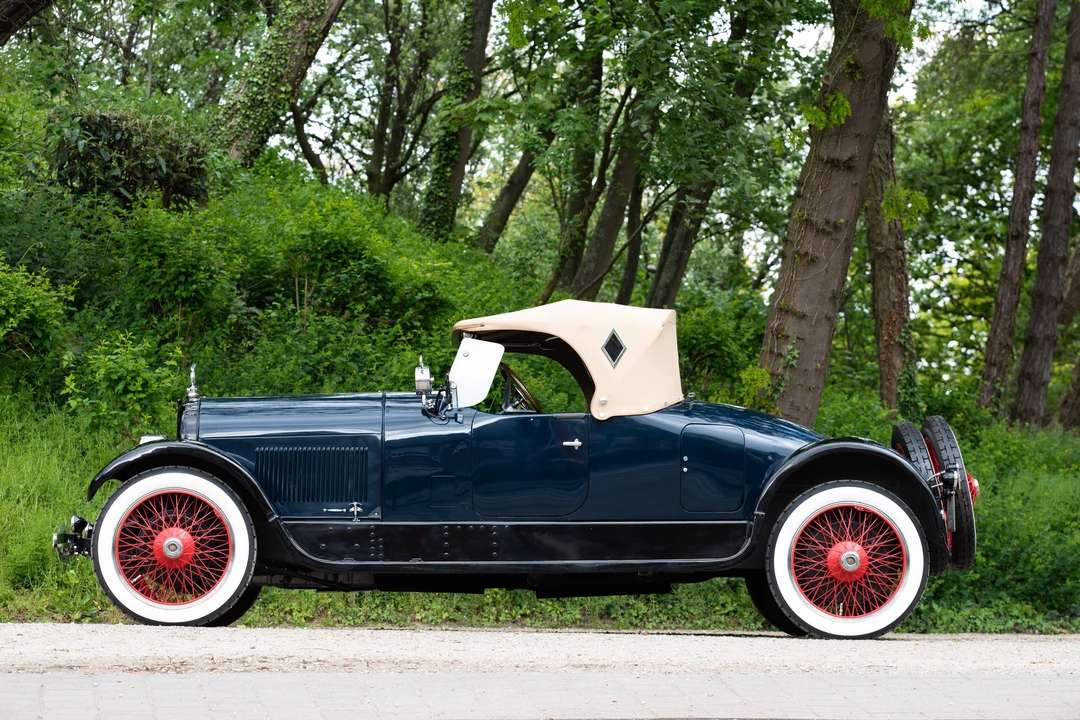 1923 Marmon - Image 3 of 31