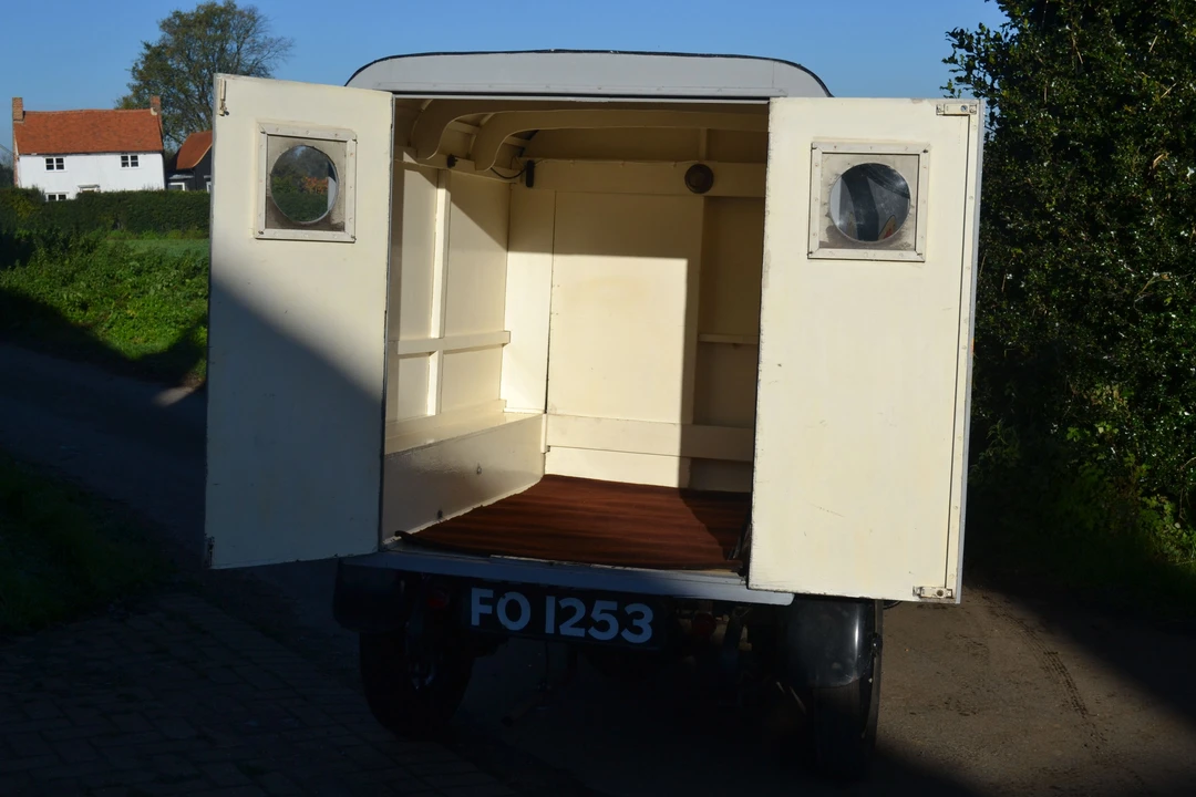 1923 Morris - Image 18 of 22