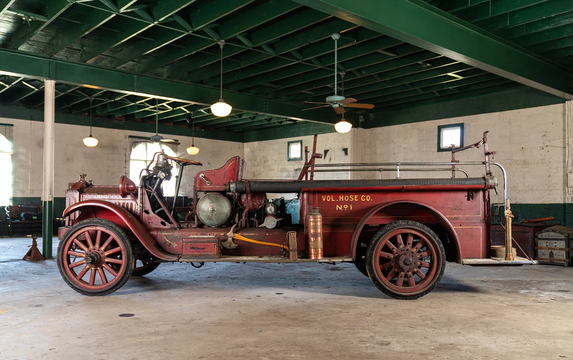 1923 Packard - Image 2 of 11