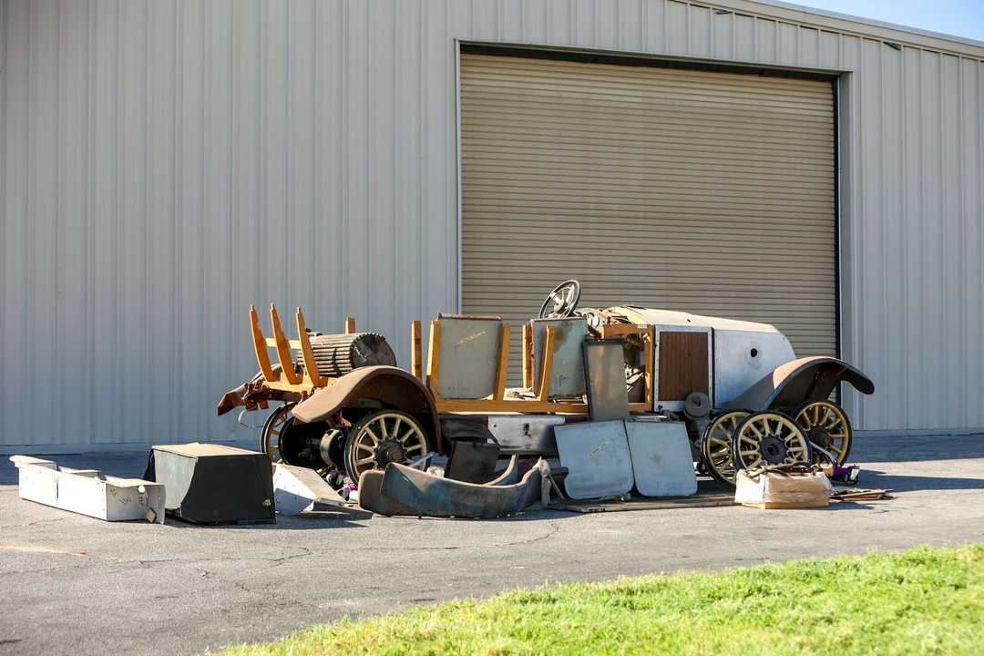 1923 Renault - Image 4 of 31