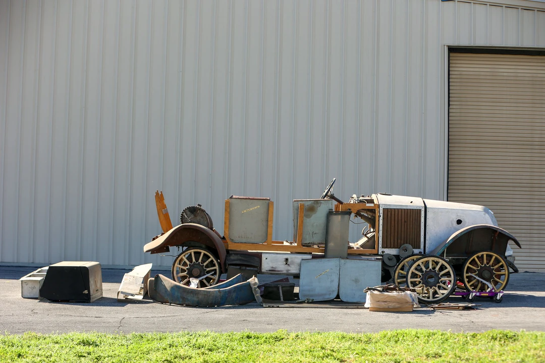 1923 Renault - Image 5 of 31
