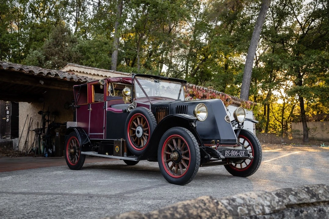 1923 Renault - Image 12 of 30