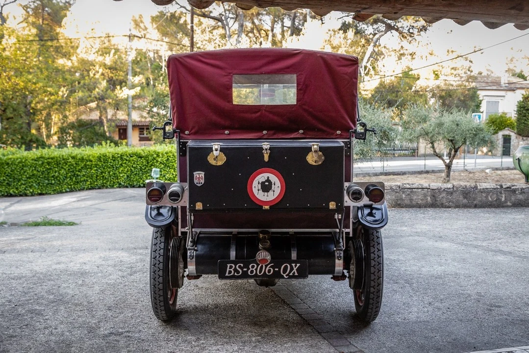 1923 Renault - Image 8 of 30