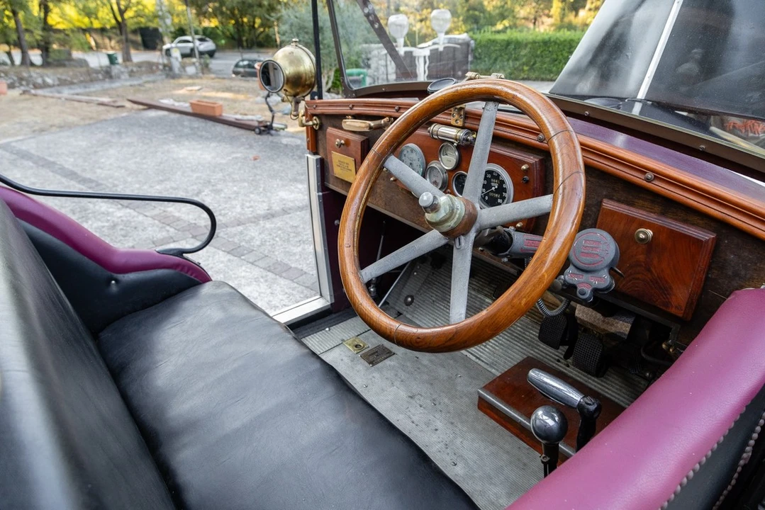 1923 Renault - Image 18 of 30