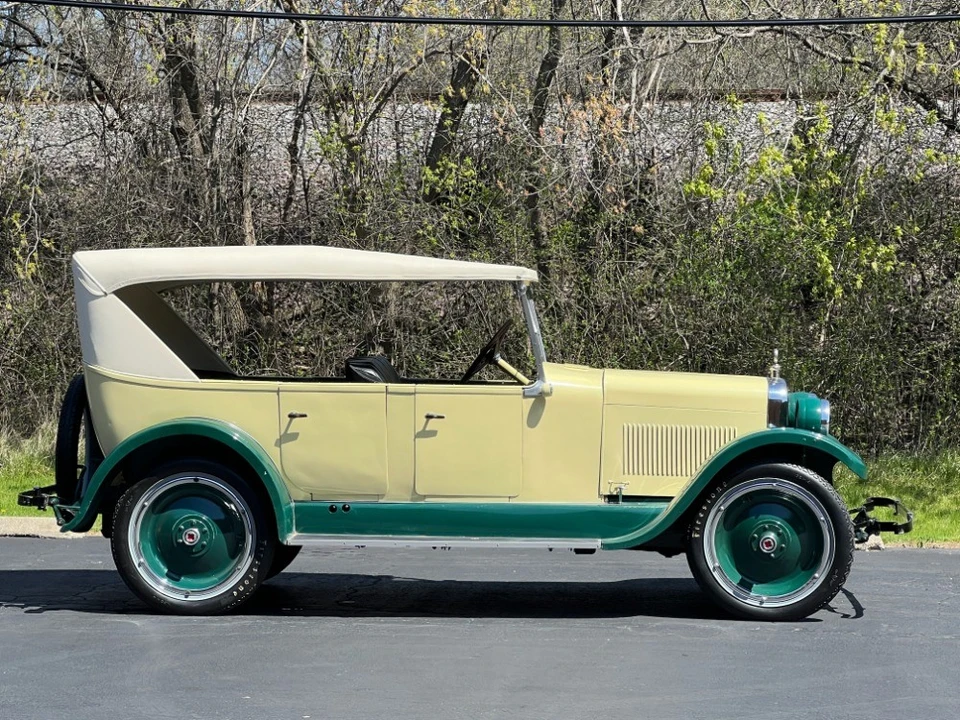 1923 - Image 3 of 9