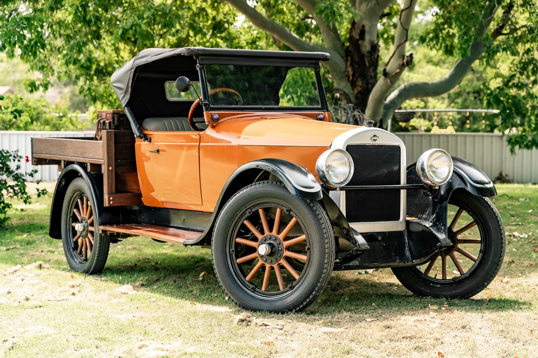 1923 Studebaker - Image 4 of 31