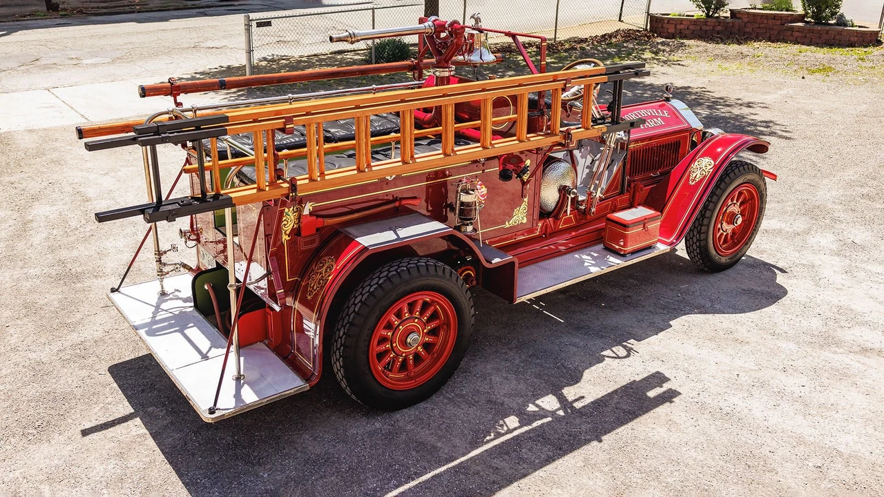 1924 American LaFrance - Image 27 of 31
