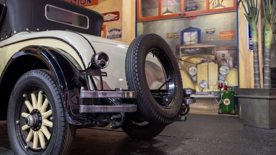 1924 Chrysler - Image 10 of 27
