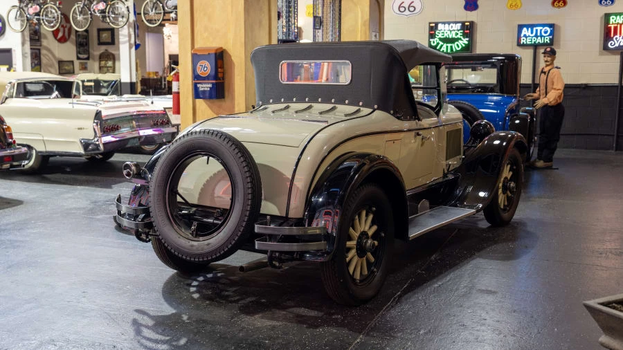 1924 Chrysler - Image 3 of 27