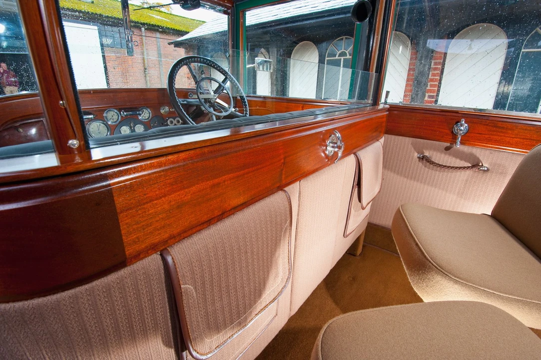 1924 Daimler - Image 2 of 21